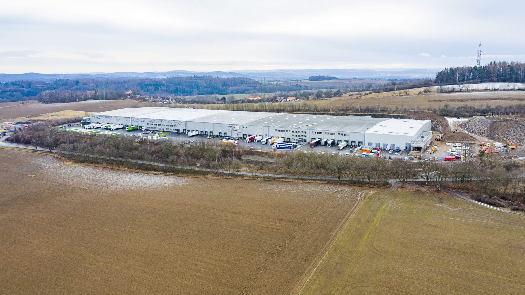 CTPark Divišov – sklady a výrobní haly – foto 1