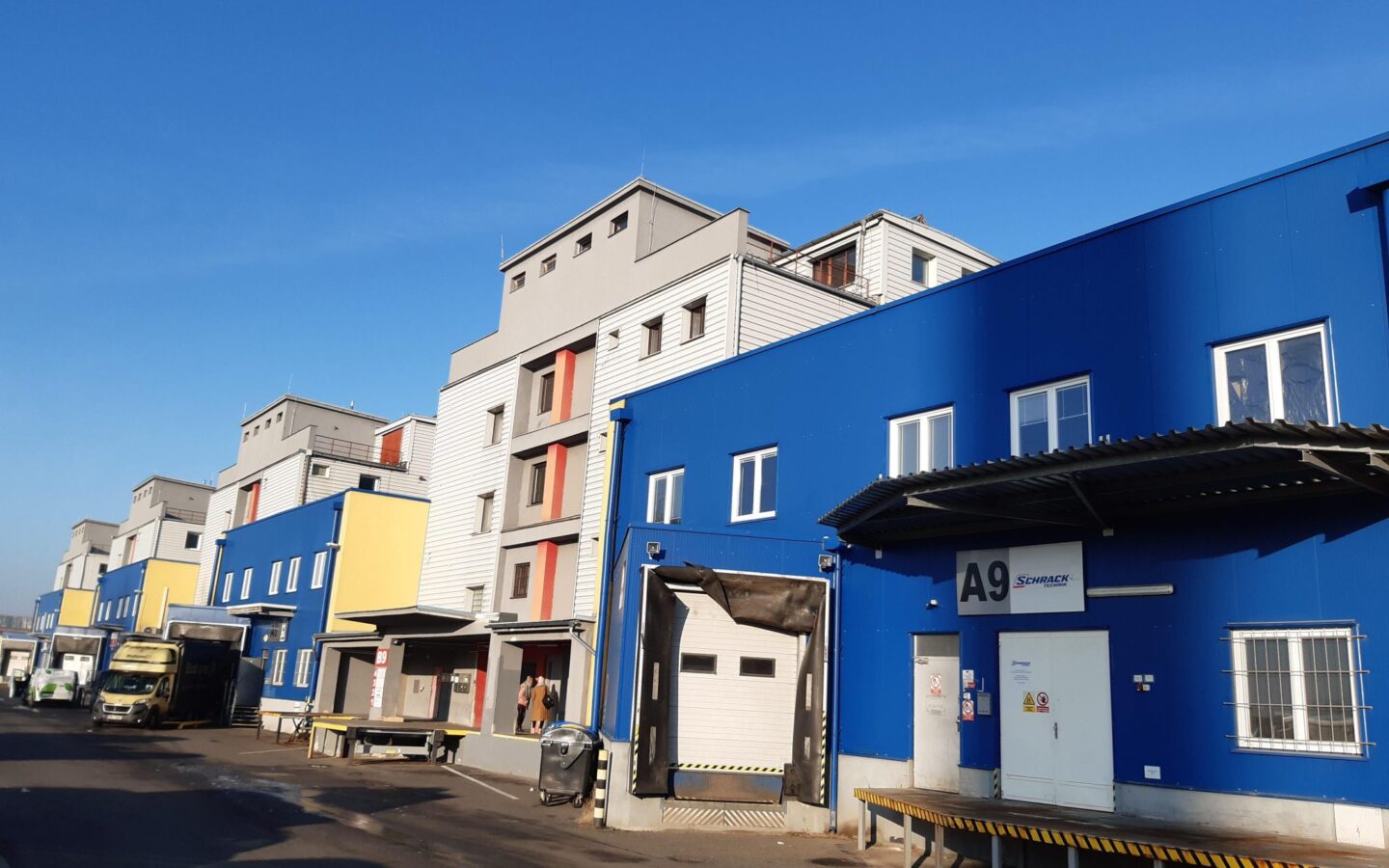 Logistické služby, 200 paletových míst, Horní Počernice – foto 3