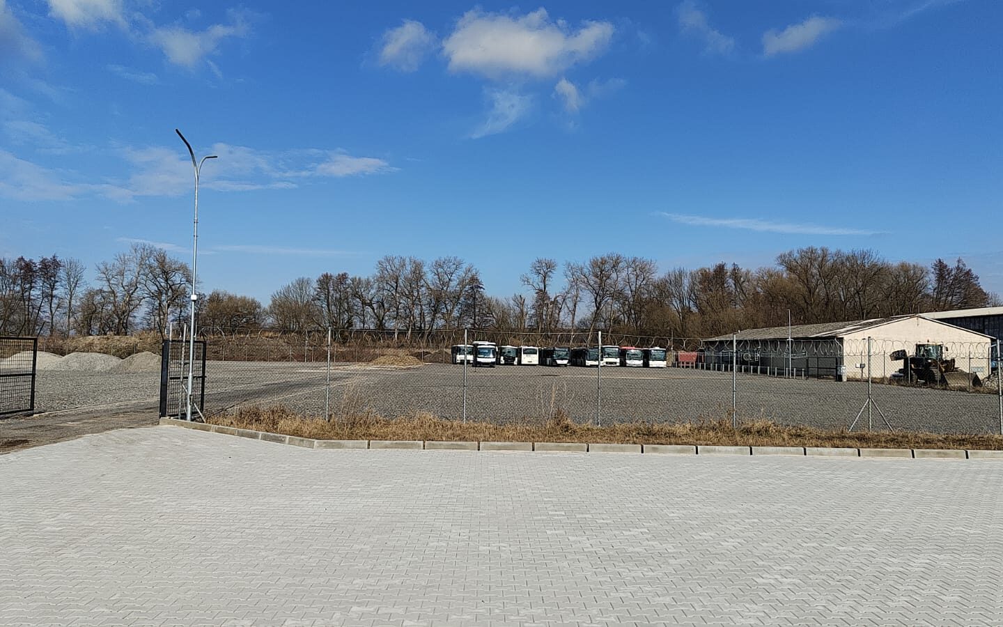 Pronájem skladu a pozemku, Tišice u Neratovic – foto 8