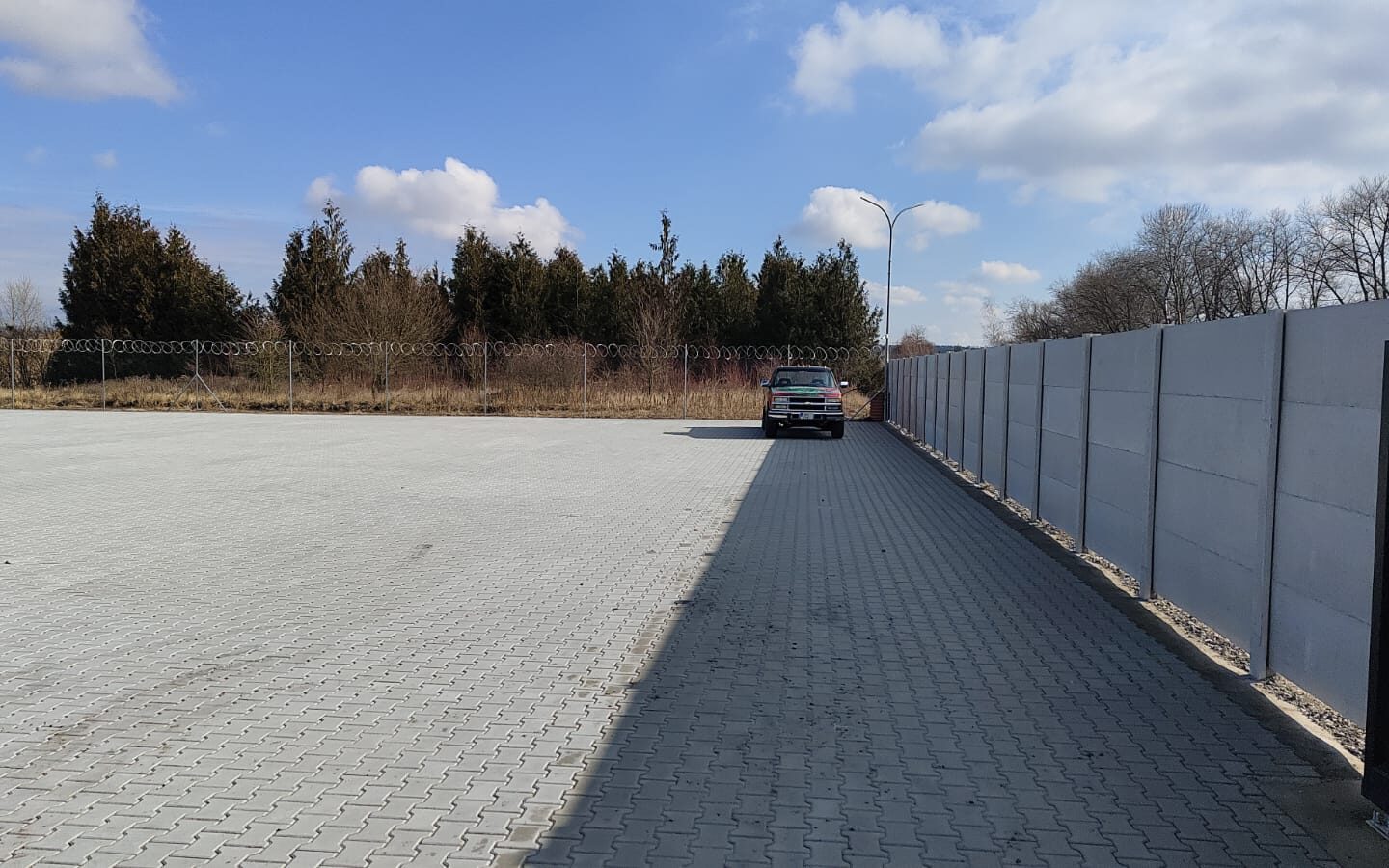 Pronájem skladu a pozemku, Tišice u Neratovic – foto 2